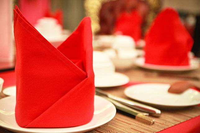台中一對新人日前在知名餐廳舉辦婚宴，不料餐廳卻把葷食送到素食桌。（示意圖／Pixabay）