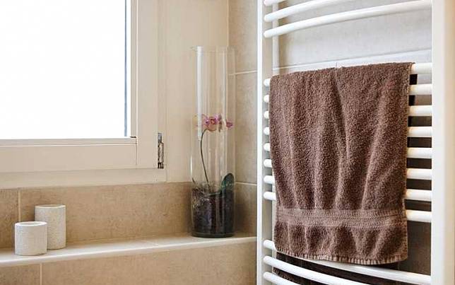 一週沒洗的毛巾與排水溝差不多髒！徹底深層清潔毛巾的3個方法