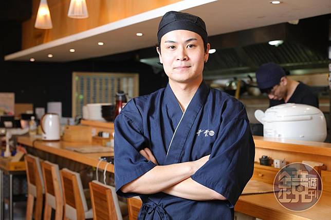 店長野条岳與老闆一起回日本研究雞白湯拉麵作法，再改良出獨門口味。