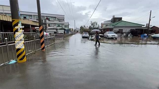台南再度降下暴雨，多區傳出災情。圖／台視新聞