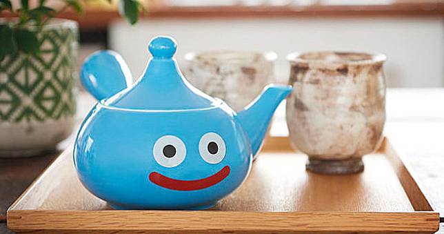 超可愛史萊姆茶壺五月開賣，會泡出藍色的茶嗎？