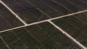 美國德州安森市的太陽能發電設施。攝於2025年4月23日。路透社