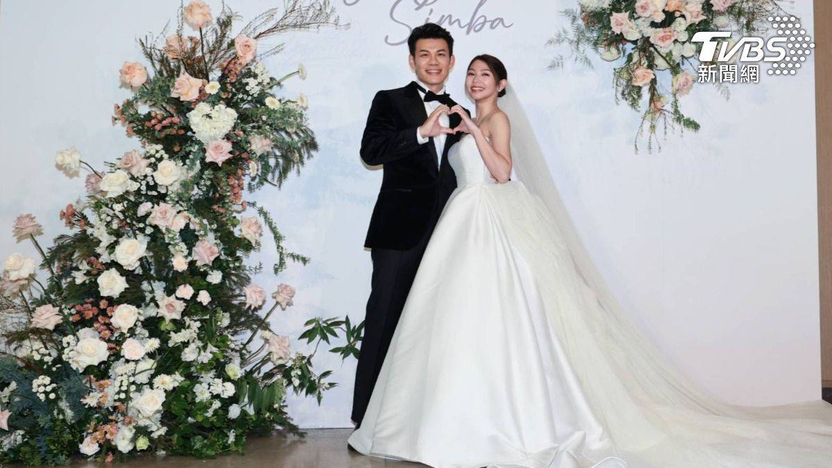 陳志強肉麻誓詞曝光！放閃曾智希「你是我的女媧」：愛你一輩子 | TVBS | LINE TODAY
