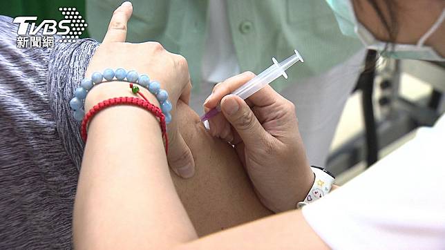 北榮公告，XBB疫苗1/19接種暫停，因供應不足。（圖／TVBS）