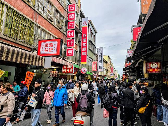 台南地方產業原鄉永續小旅行等計畫將於三月開跑，獎勵旅遊業者送客來台南。（記者羅玉如攝）