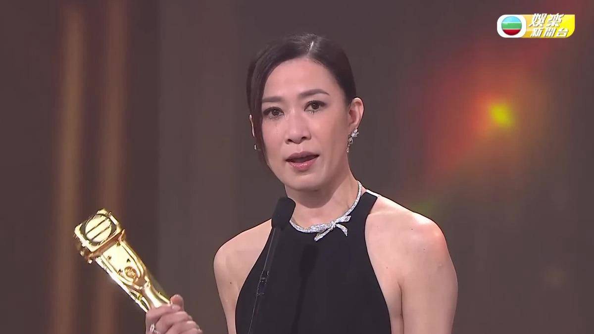 Man姐太猛！《新聞女王2》佘詩曼「四度封后」破超狂紀錄 | TVBS | LINE TODAY