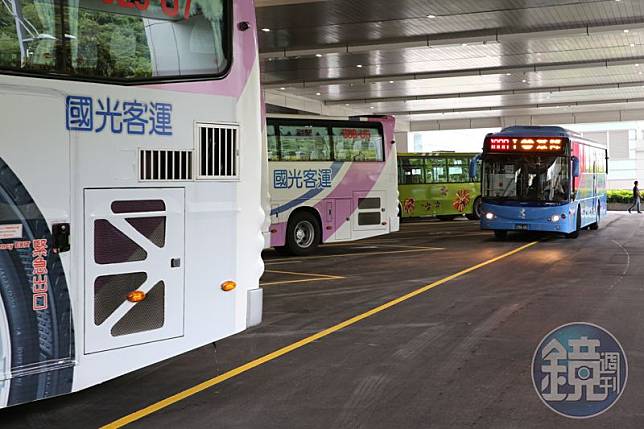 公路局祭出今年90條國道路線有票價6折優惠，較往年85折，盼更多民眾選擇客運，同時享轉乘優惠。（本刊資料照）