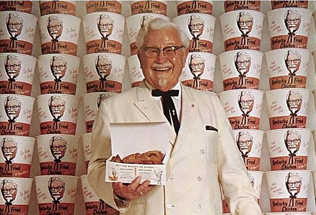 Colonel Sanders เจ้าของ KFC เตรียมขึ้นแสดงบนเวที Ultra