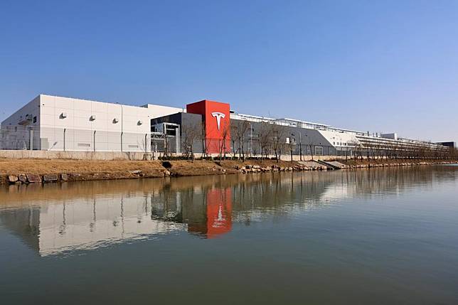 This photo shows U.S. carmaker Tesla's Megafactory in Shanghai, east China, Feb. 8, 2025.(Xinhua/Fang Zhe)