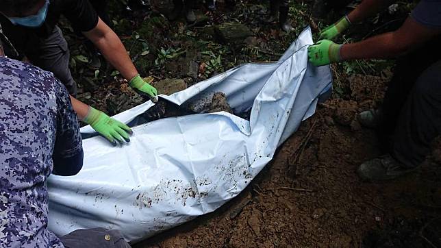 小7本月10日被發現身亡，屍體爬滿蛆蟲。（林務局提供）