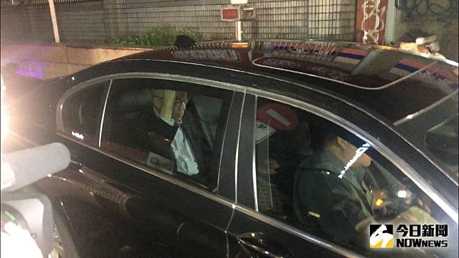 國民黨主席吳敦義密會完高雄市長韓國瑜後驅車離去。