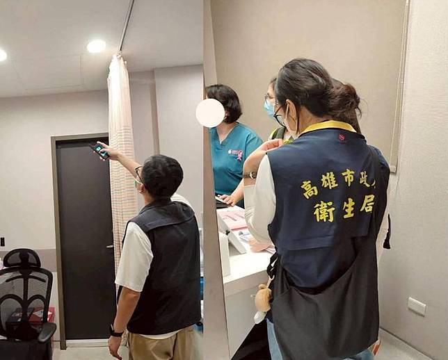 衛生局昨會同警方前往現場稽查。翻攝維馨乳房外科醫院臉書