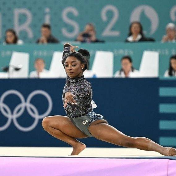 美國「體操天后」Simone Biles