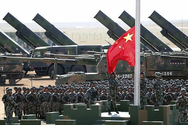 中國近來頻繁在台海周邊進行軍演，台海情勢持續升溫。（資料照，美聯社）