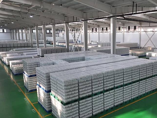 The warehouse of Danjiangkou Wudang Mountains Water Company is seen in central China's Hubei Province, Oct. 30, 2024. (Photo by Wang Shilin/Xinhua)