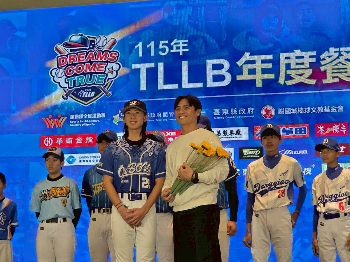 統一獅》陳鏞基引退年仍希望下場守備 引退賽想跟胡金龍重現「二游連線」 | TSNA