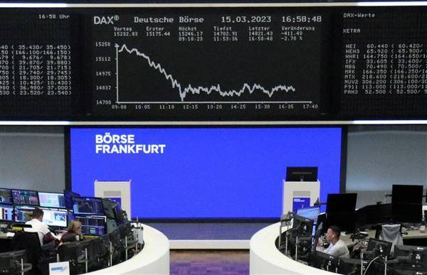2023年3月15日德國法蘭克福證交所，在瑞士信貸股價創歷史新低後，德國股價指數DAX也呈暴跌。路透社