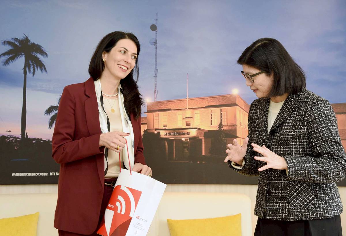 艾達莫娃赴央廣交流 示警勿輕忽中俄「混合式威脅」(影音) | 中央廣播電臺