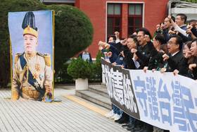 「彈劾違憲總統，反帝制、反專制、反獨裁」在野黨團聯合記者會。廖瑞祥攝