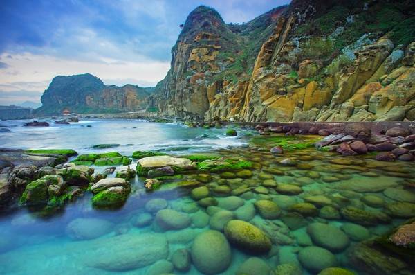  和平島的美麗春色   圖：交通部觀光局北海岸及觀音山國家風景區管理處提供 