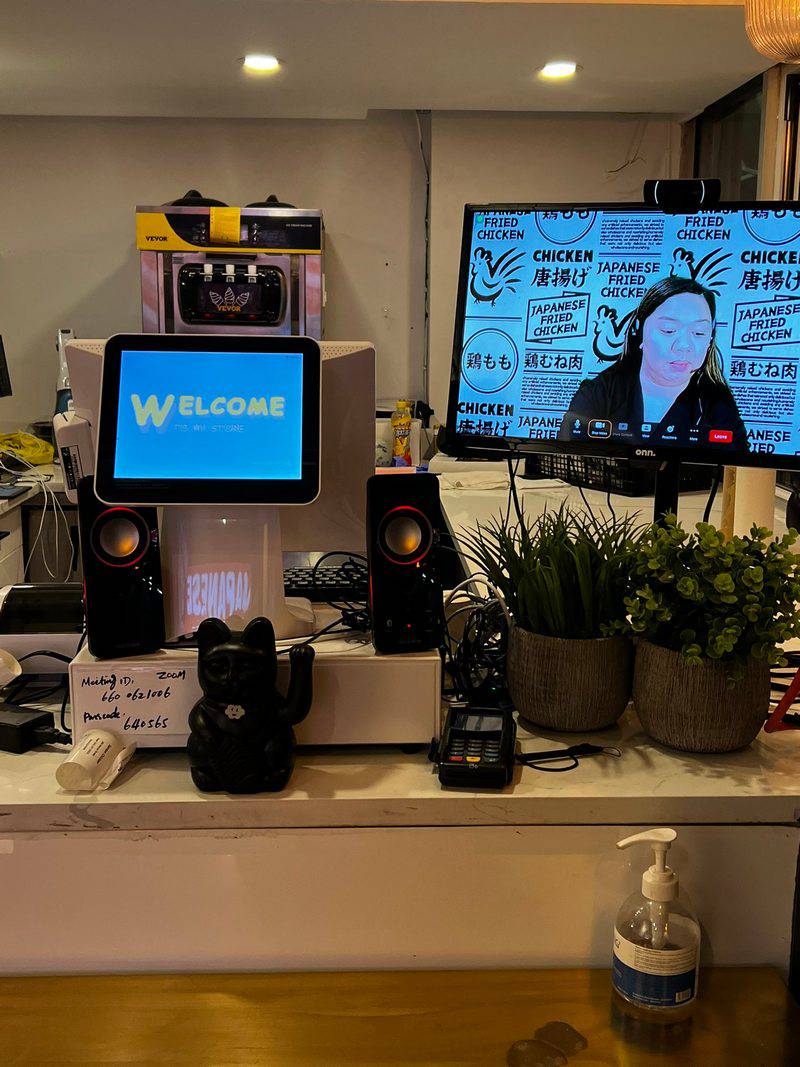 Re: [新聞] 力挺特斯拉 女股神：吃自駕計程車大餅