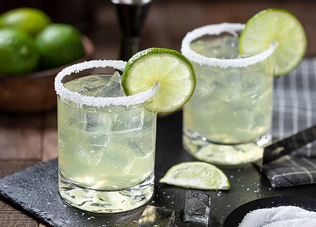 Margaritas in salt-rimmed glasses (Photo: Getty Images)