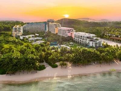 Resort over view – Premier Residences Phu Quoc Emerald Bay (PRNewsfoto/Premier Residences Phu Quoc Emerald Bay)