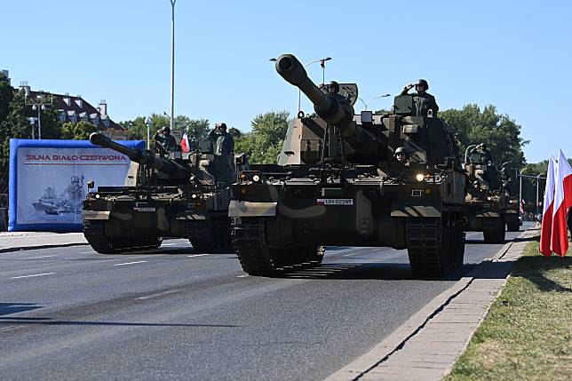 波蘭15日舉行自冷戰以來規模最大的閱兵式。(圖：波蘭國防部)
