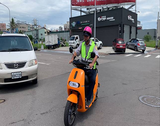 加速淘汰烏賊車　中市換購電動機車最高補助4萬