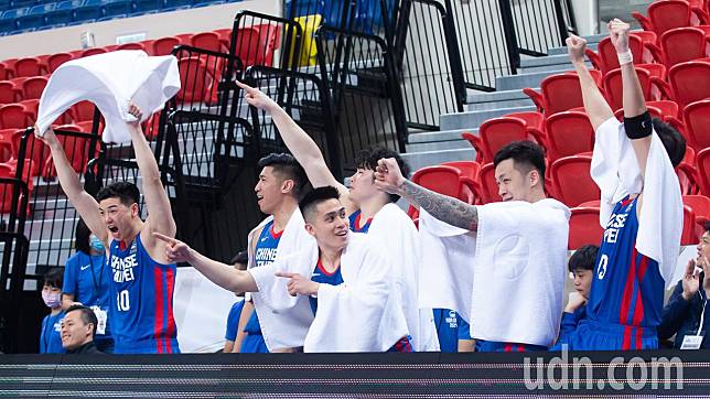 亞洲盃男籃資格賽由中華男籃出戰馬來西亞，因受新冠肺炎（COVID-19）疫情影響決定「閉門開打」，終場中華隊以152：48擊敗馬來西亞。記者季相儒／攝影
