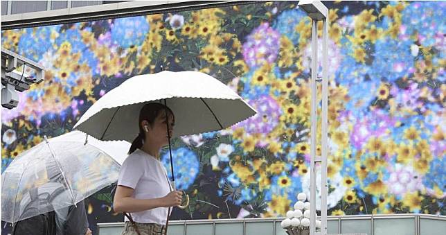 西日本降暴雨水淹九州　汽車險滅頂駕駛開窗逃出