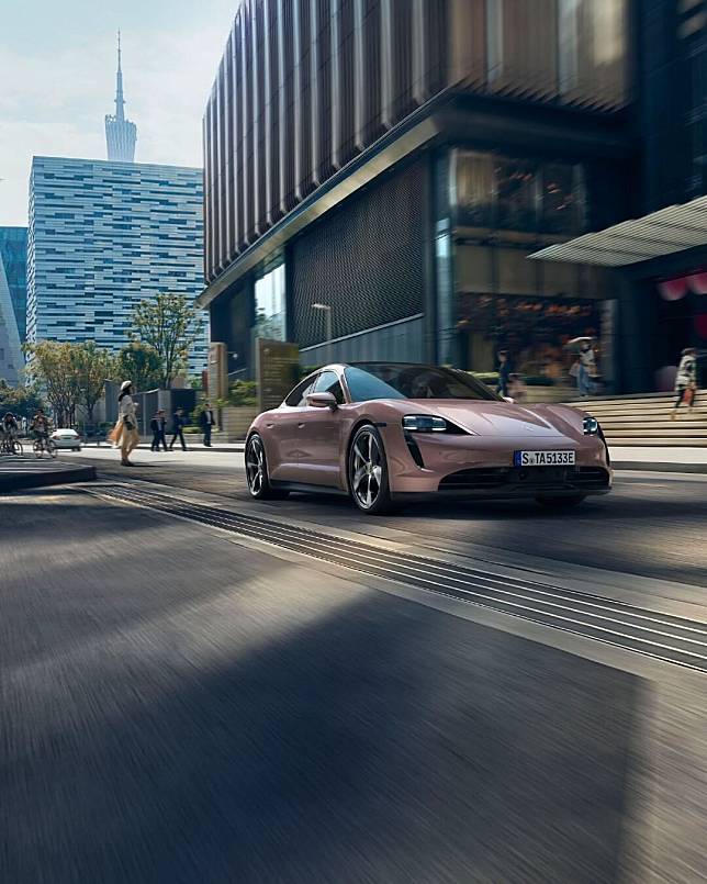 Porsche保時捷全新發表的第四款Taycan純電跑車／電動車。
