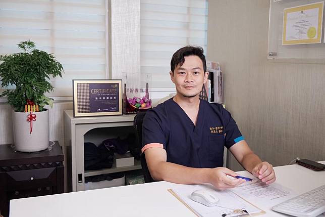 雅丰診所整形外科劉昌杰醫師表示：減重後的肌膚鬆弛光靠保養品改善效果有限。