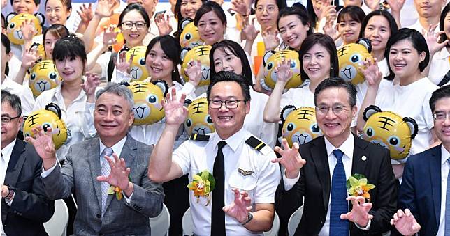 航空股高飛2／台灣虎航Q1營收漂亮漲停板創新高　一個月來漲幅逾26％超越兩大哥