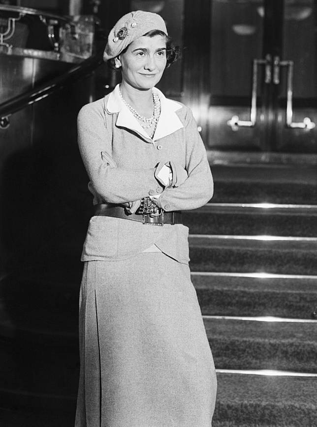 Chanel was always seen with her signature pearls (Photo: courtesy of Bettmann / Getty Images)