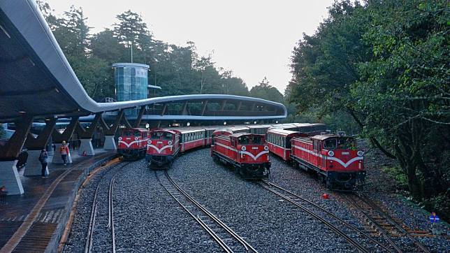 台灣鐵路最高點祝山車站完工啟用。（記者湯朝村攝）