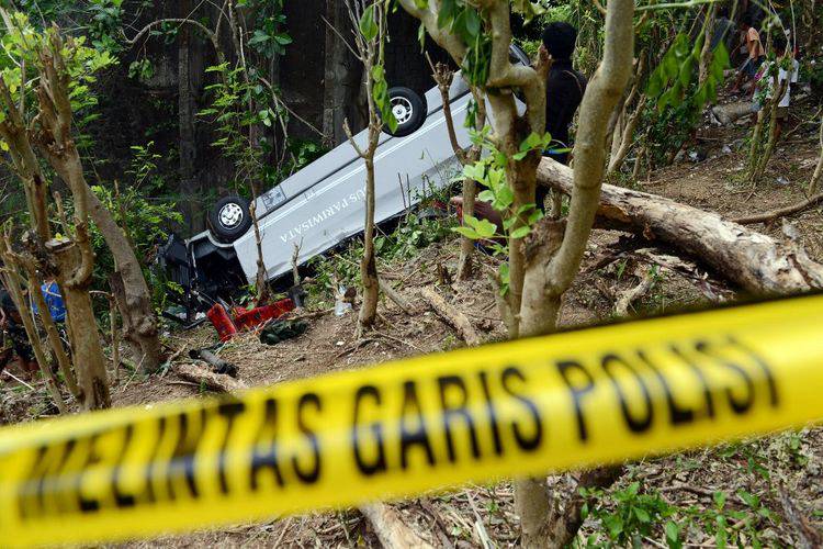 峇厘島包車異鄉斷魂 一車13人死傷 | 壹蘋新聞網 | LINE TODAY