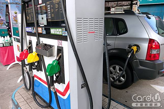 汽、柴油價格連續2週上漲0.2元，主要是美中貿易談判樂觀、沙國石油公司進行IPO所致(圖/卡優新聞網)