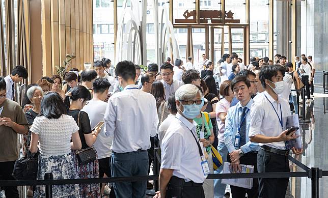 瑞銀指，香港仍然是內地人境外置業的首選目的地。(資料圖片)