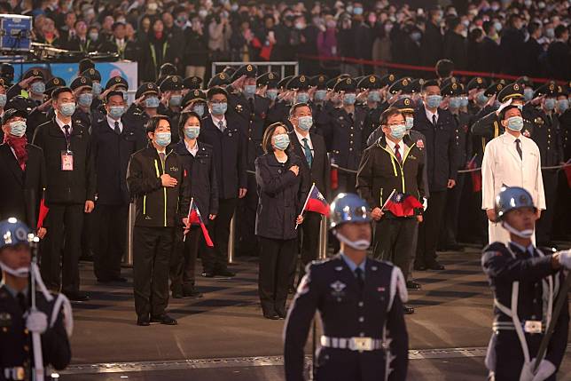 台北市警察局為配合明年1月1日元旦總統府升旗典禮活動需要，將於會場周邊區域及道路實施交通管制措施。   圖：總統府／提供（資料照）