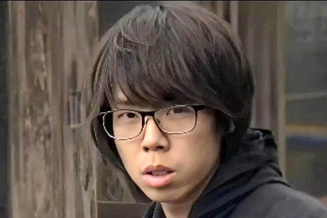 日本京都府警方6日再次逮捕涉嫌殺害養子的安達優季。（資料照片／取自X @Mofumofu0004）