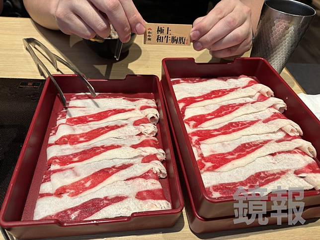 有民眾貼出台中同一品牌火鍋店的和牛肉品。畫面翻攝threads willy91980111