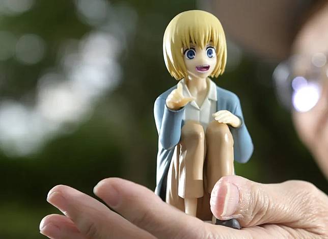 董女士喜歡《進擊的巨人》裡的「阿爾敏」，不單只是長相，更多是覺得自己有時或許就像阿爾敏一樣。圖片來源 / 陳德信攝