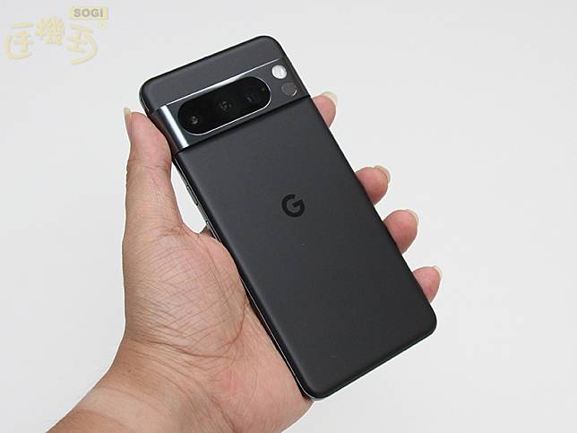 Google旗艦手機現在買可省1萬2！Pixel 8 Pro通路最低價格一次看(2024.11)