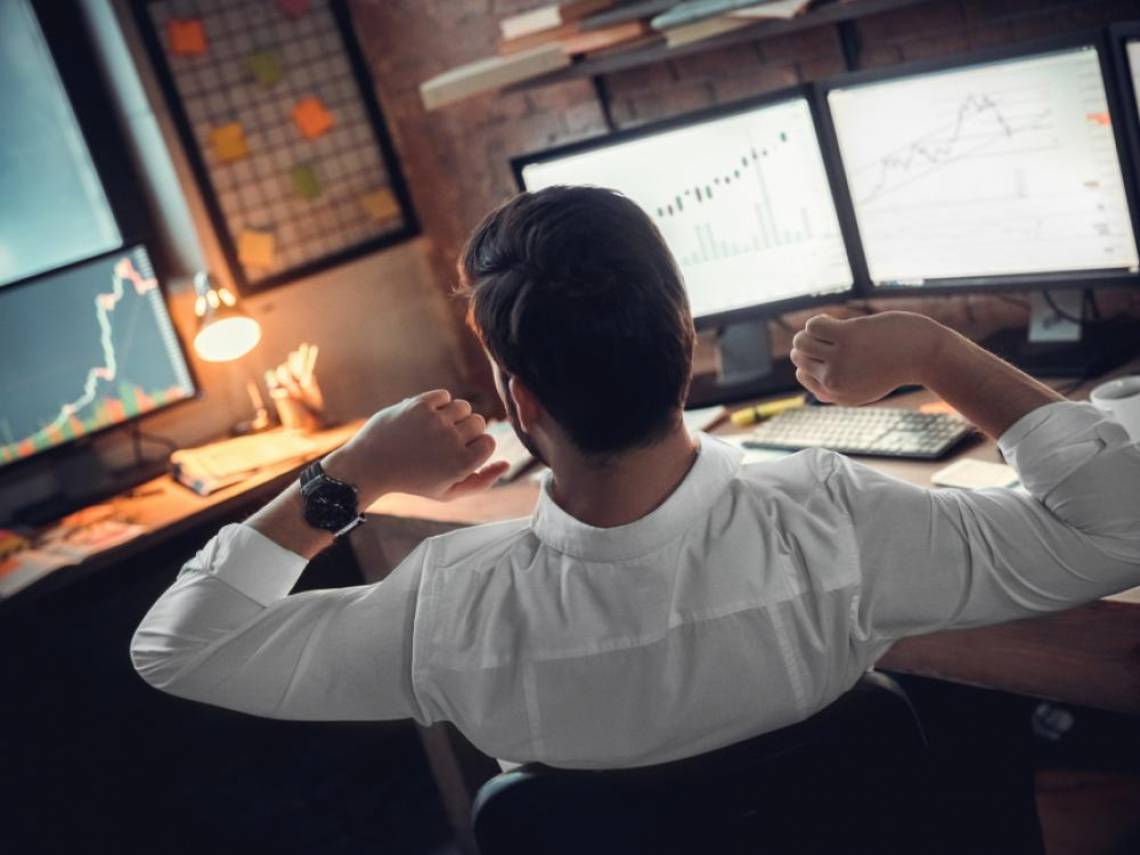 僅20萬起家！PTT股神靠「佛系操盤」翻倍賺上億１年獲利30％… 網暴動：傳說中的大神！ | 今周刊| LINE TODAY