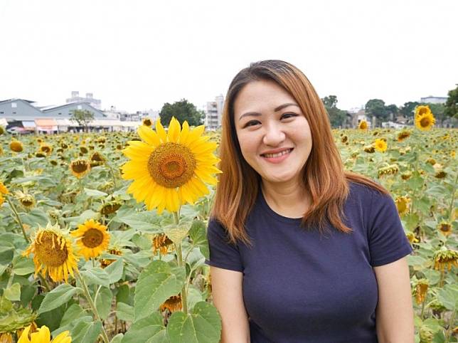 韓國瑜現身農漁民餐會提及紓困，高市議員高閔琳批韓「脫褲子放屁」。(記者王榮祥翻攝)