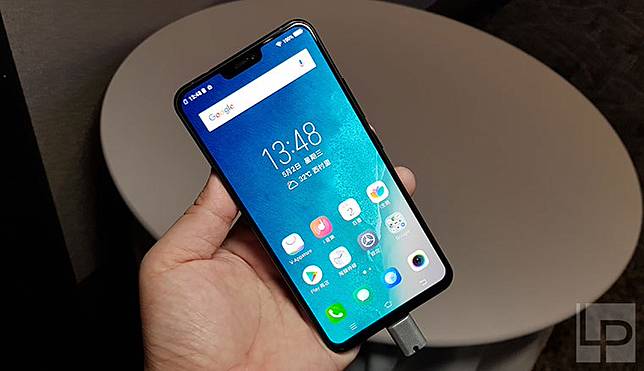 台灣首款螢幕下指紋辨識手機：vivo X21發表！5/4正式開賣