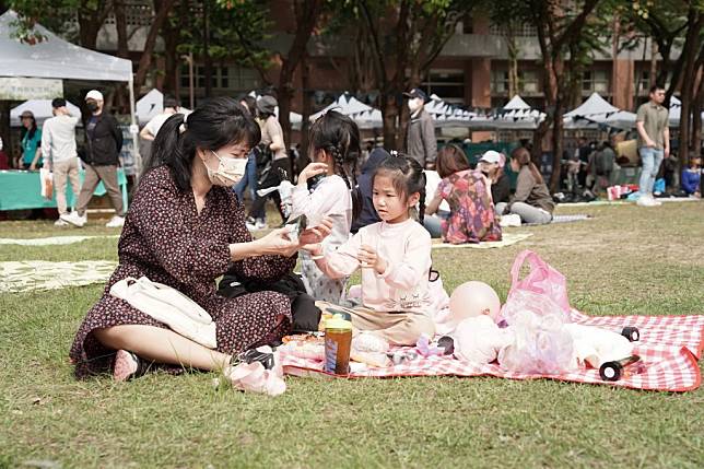 新北市「三峽綠茶季」十六、十七日兩天在台北北大學三峽校區登場，邀民眾前到野餐、品好茶。　（新北農業局提供）