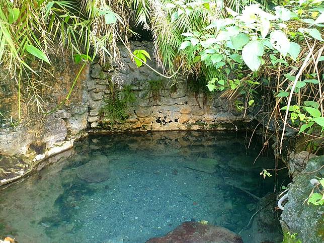 ▲摩里沙卡洞穴溫泉是全台獨一無二的洞穴型野溪溫泉。（圖／奧丁丁體驗）