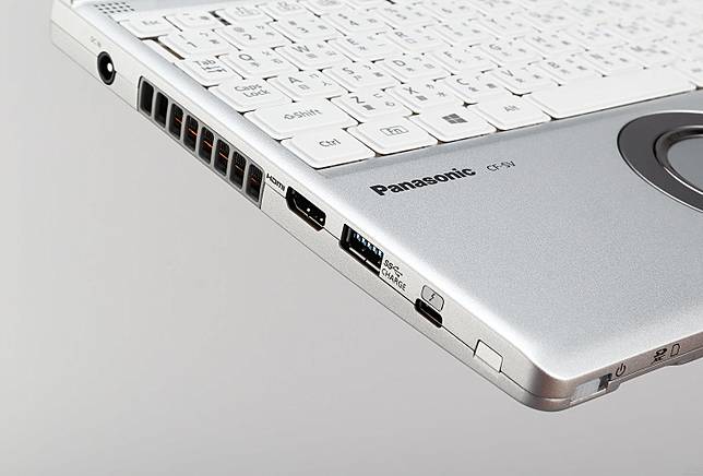 Panasonic Toughbook CF-SV8 評測:僅919 克重、完整I/O,耐壓100 公斤、抗摔76 公分| T客邦| LINE TODAY Panasonic Toughbook CF-SV8 評測:僅919 克重、完整I/O,耐壓100 公斤、抗摔76 公分| T客邦| LINE TODAY